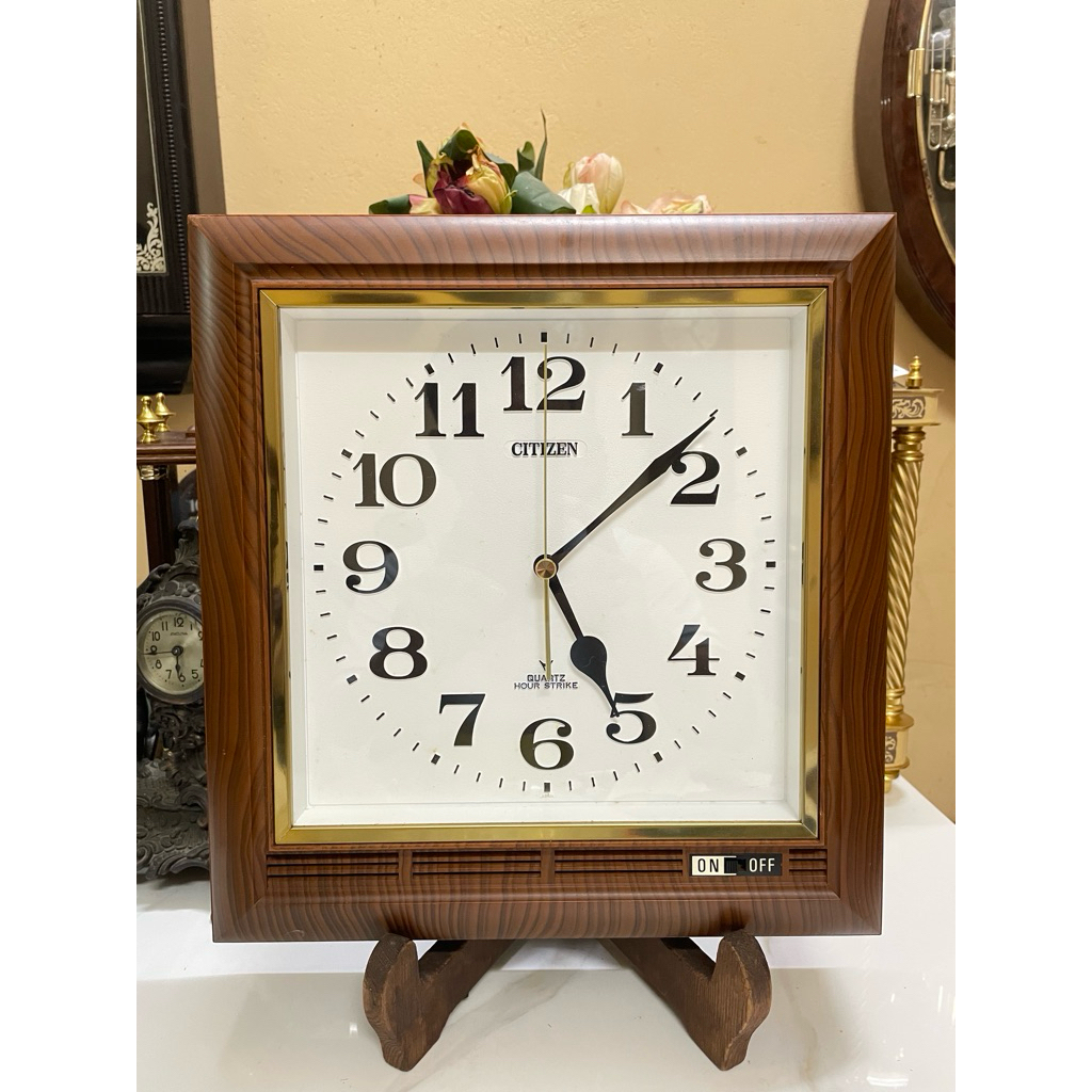 Đồng hồ treo tường Citizen Japan decor vuông vức nam tinh, báo giờ ping pong - Decor đẹp, nam tính -