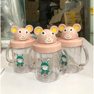 Bình hút thỏ cho bé tập uống nước nhựa việt nhật an toàn, có tay cầm và vạch chia tiện lợi Mã 0011