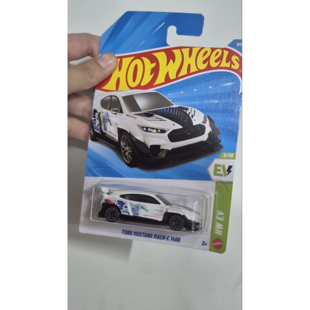 Xe mô hình đồ chơi Hotwheels Ford Mustang Mach E 1400