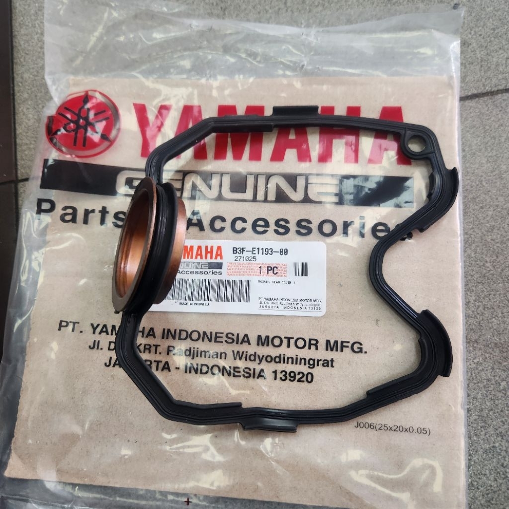 Ron Nắp Chao xe Yamaha NVX v1 v2 Mt15 ,R15 v3 ,SXR 155 chính hãng