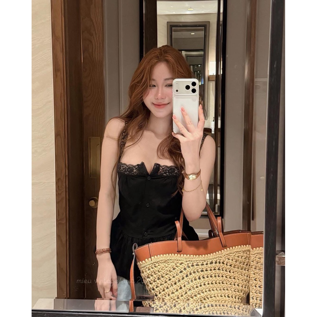 Áo Hai Dây Phối Ren dáng Peplum chất liệu Đũi Linen mềm mại dây buộc Nơ phong cách Vintage | BigBuy360 - bigbuy360.vn
