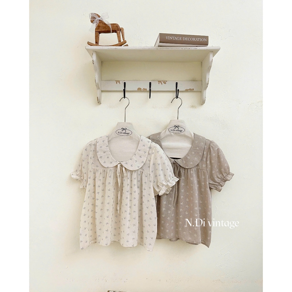 (QCCC) DH172👕 Áo Blouse Hoa Nhí Vintage – Ngọt Ngào & Cổ Điển