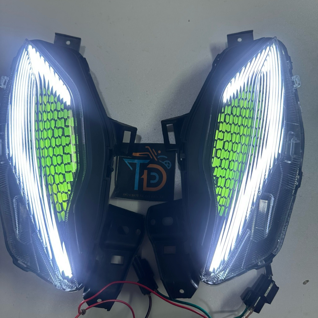 Đèn Demi Xi nhan Audi led Sh 2020-2025 tổ ong trong chỉnh app Ngoài A7 trắng vàng không app bảo hành