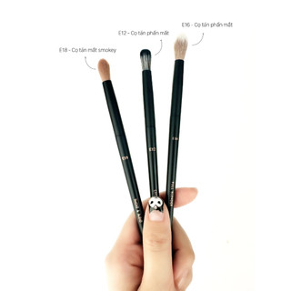Cọ Tán Phấn Mắt Vacosi Full Blender Brush E16