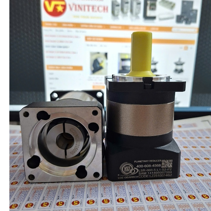 HỘP SỐ GIẢM TỐC SERVO LSR060 200W 400W TỈ LỆ 1/3 1/5 1/10 MỚI CÓ HOÁ ĐƠN ĐẦY ĐỦ