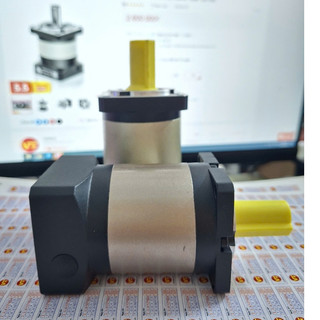 HỘP SỐ GIẢM TỐC SERVO LSR060 200W 400W TỈ LỆ 1/3 1/5 1/10 MỚI CÓ HOÁ ĐƠN ĐẦY ĐỦ