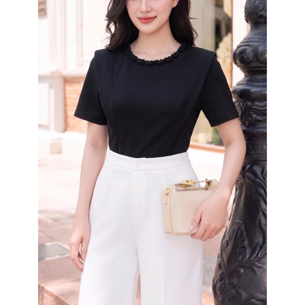 Áo Thun 𝐂𝐂𝐇𝐀𝐓 Dáng Ôm Kiểu Bona Cổ Trang Trí Chất Liệu Mềm Mát 16TNC8011OT | BigBuy360 - bigbuy360.vn