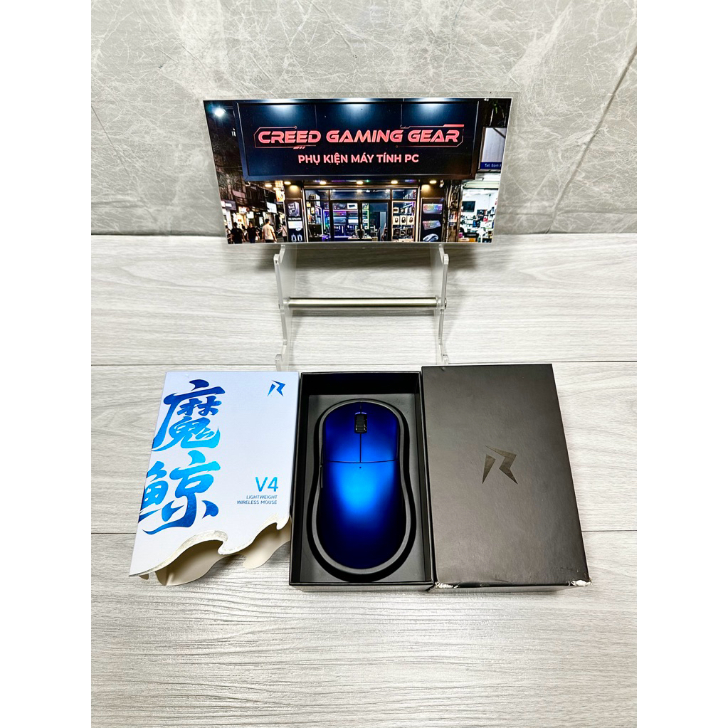 Chuột không dây Gaming RAWM Leviathan V4 Wireless Esports Mouse 2.4G/Wired Connection 55g PAW3950 45