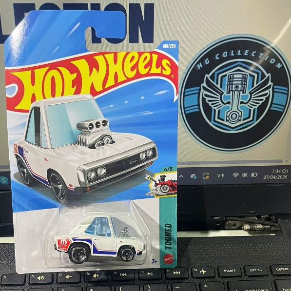 xe đồ chơi mô hình hotwheels basic 2026 case J: 70 Dodge Charger