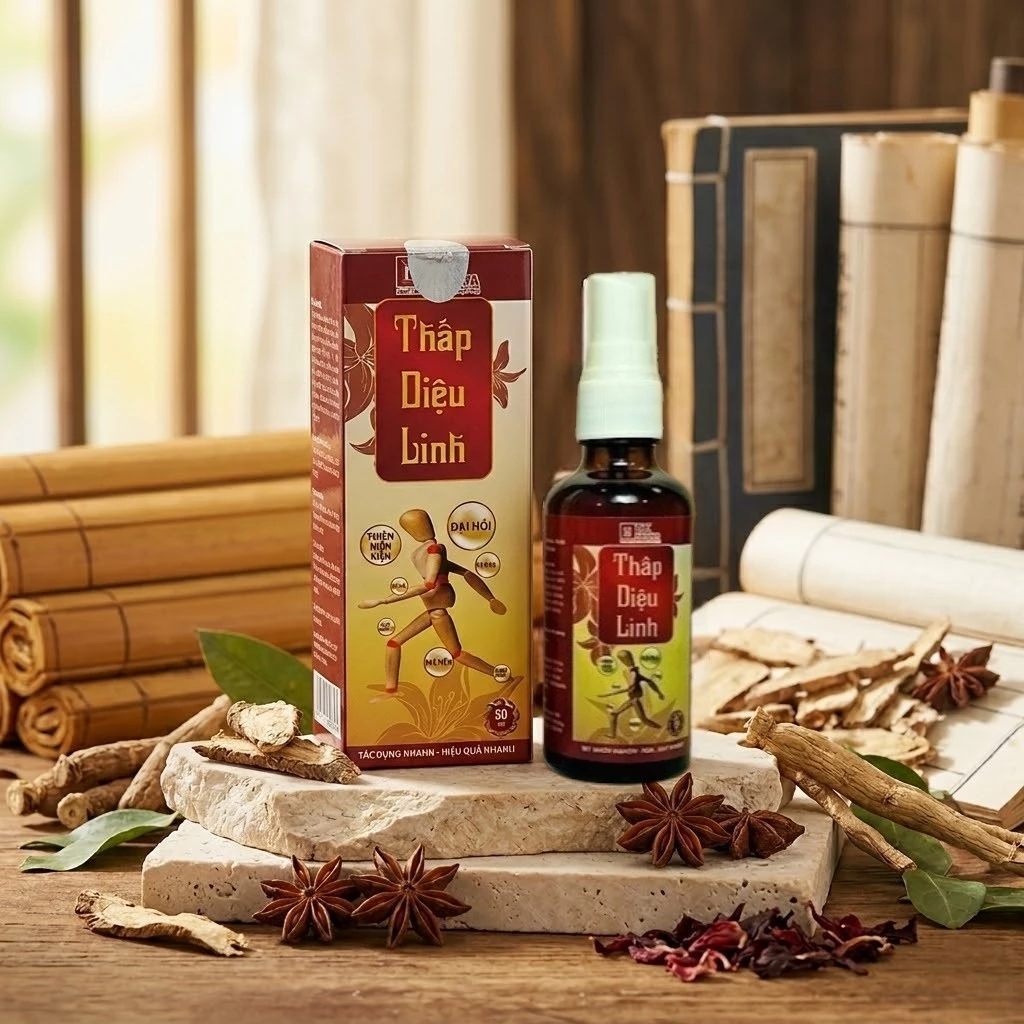 Xịt Xoa Bóp Thấp Diệu Linh 50Ml Giảm Đau Cơ Xương Khớp, Đau Lưng Vai Gáy, Bong Gân Giãn Cơ