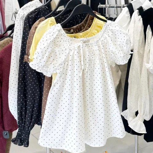 (Hàng Sẵn, L1) Áo babydoll chất thô mềm chấm bi tay chuông dáng xoè Nana Top. | BigBuy360 - bigbuy360.vn