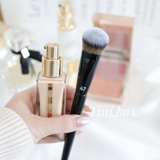 Cọ Đánh Kem Nền TINIBOX 47 bản full đen (kèm nắp đậy) – Lông Mịn Mượt, Tán Nền Đều Tự Nhiên