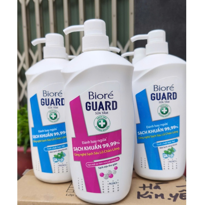 Sữa Tắm Biore Guard Sạch Sâu Kháng Khuẩn 800g Đánh Bay Ngứa & Vi Khuẩn 99.9%