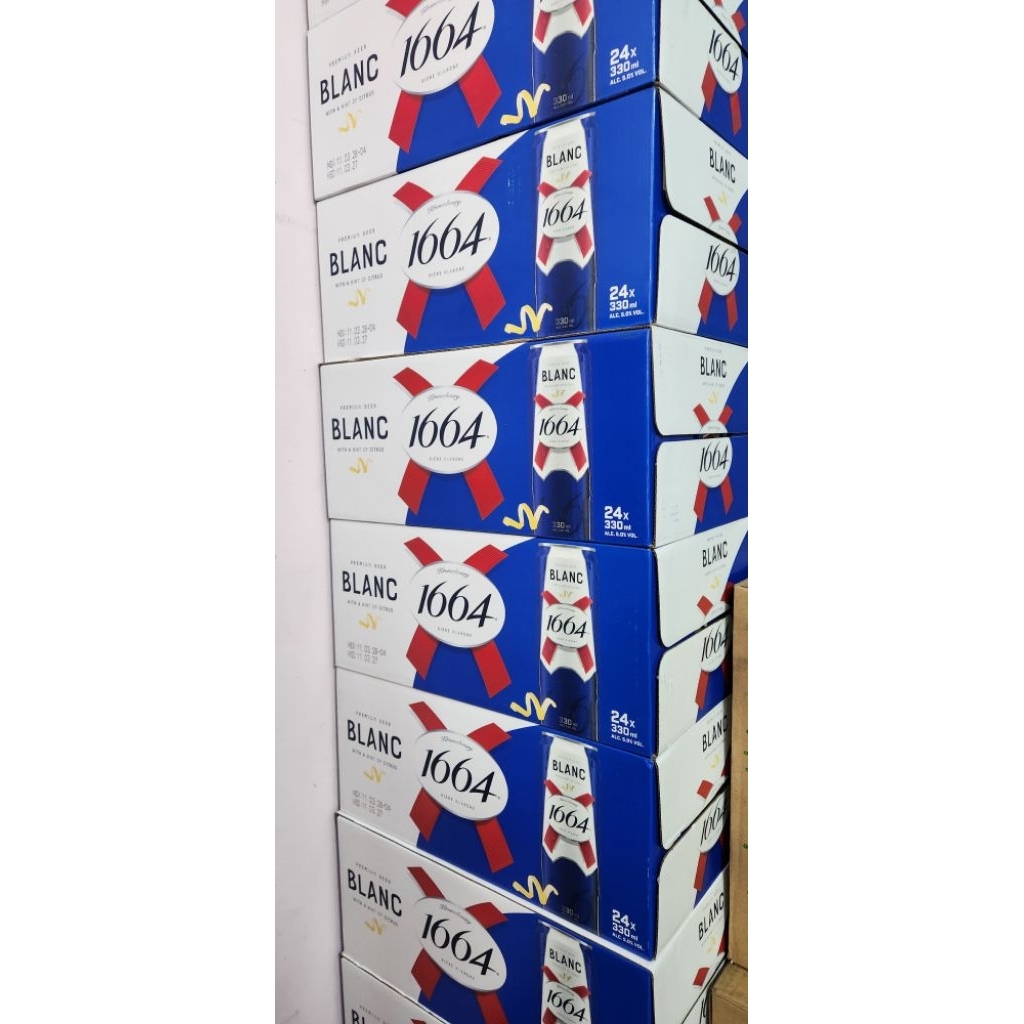 Blanc 1664 thùng 24 lon 330ml date 3/2027