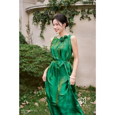 Đầm Maxi Du Lịch MY WAY Cổ Yếm Đính Hoa Lụa Tơ Hoa Thiết Kế Cao Cấp 9md10618