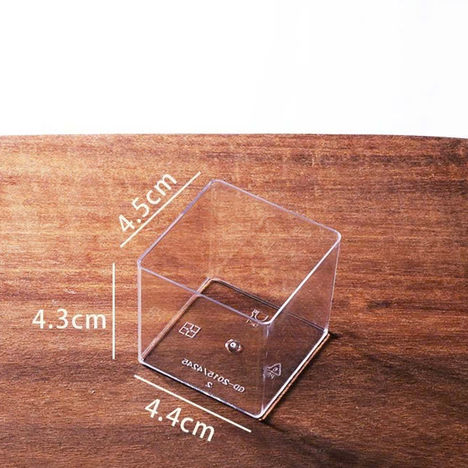 Ly nhựa mousse vuông nhí -  4.2*4.5cm [4245-LC85] - (50c/set)