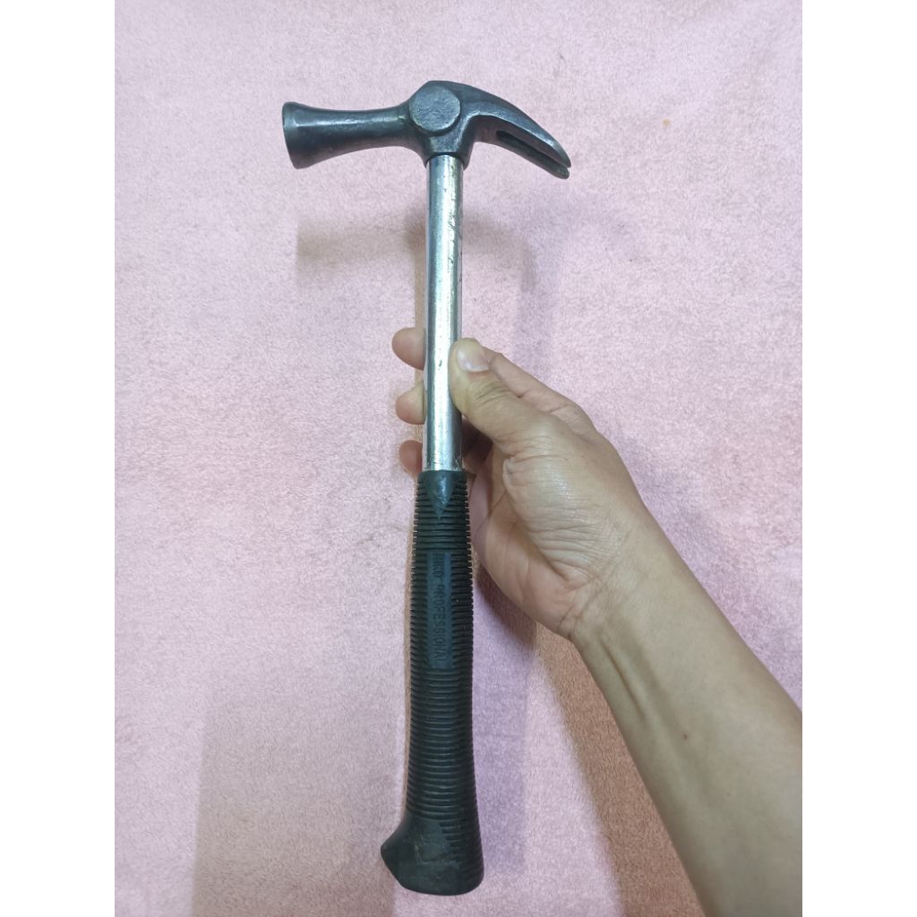 Búa đóng nhổ đinh,cốt pha nhật bãi