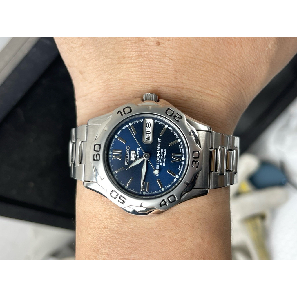 đồng hồ seiko 5 cơ tự động lộ máy