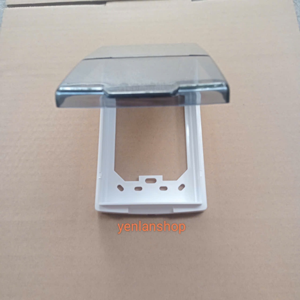 mặt che mưa ổ điện ngoài trời