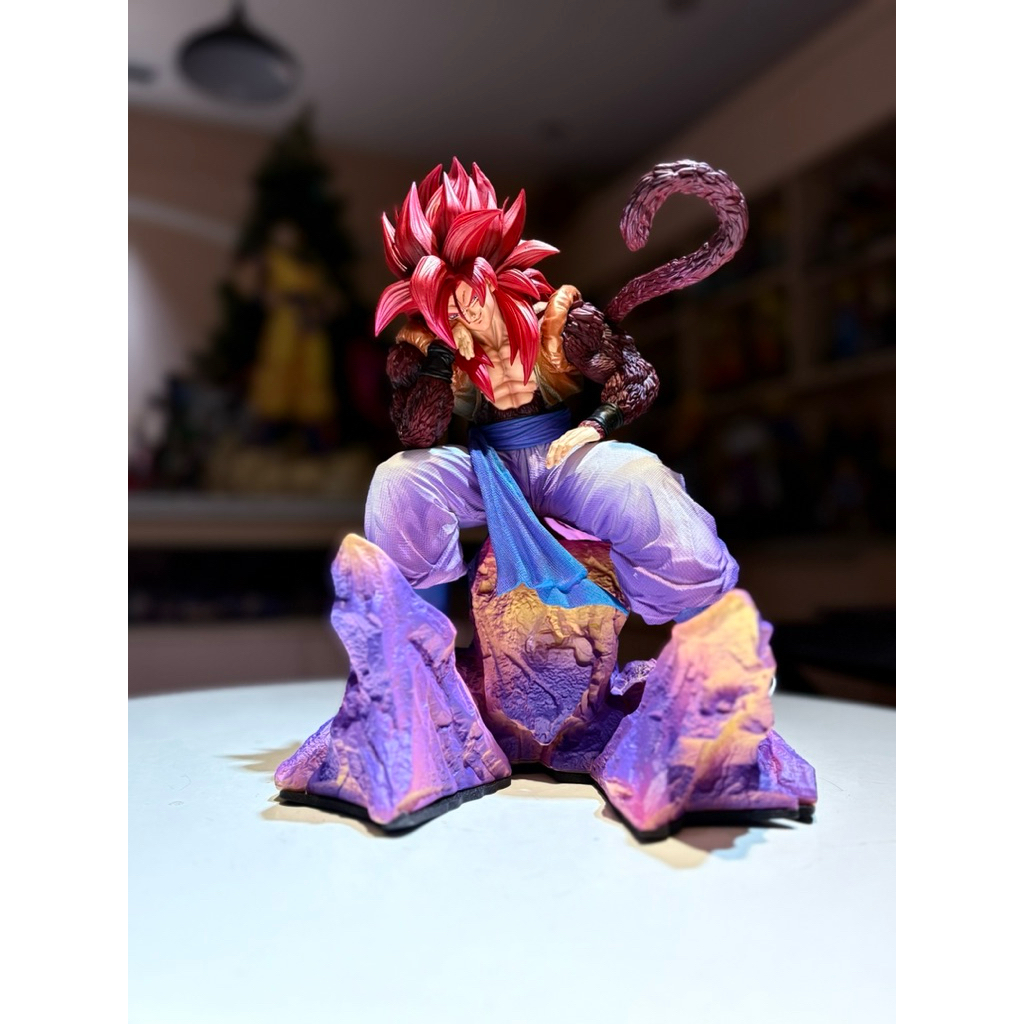 [26Cm] - Mô Hình Gogeta SSJ4 Ngồi Tảng Đá - Full Box Xốp - Tặng Bóng Led - Hàng Đẹp - Dragonball