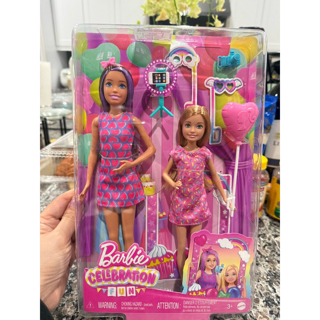 Set 2 búp bê Búp bê Barbie Celebration Fun của Mattel