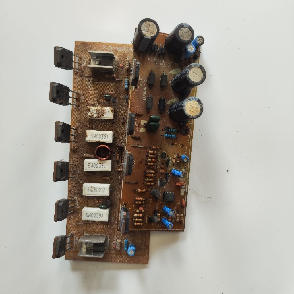 2 mạch công xuất amply 10 sò D718 và B688 lấy linh kiện