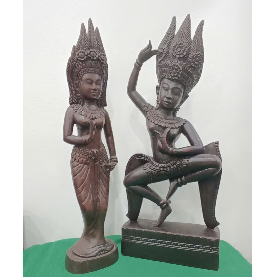 Cặp tượng gỗ Apsara Campuchia