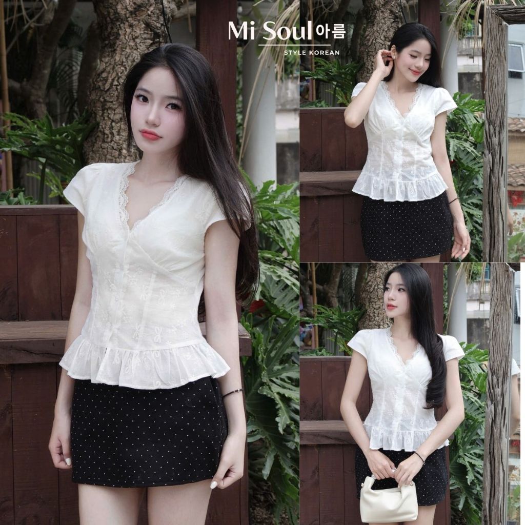 Áo Sơ Mi Nữ Cổ V Phối Viền Ren Tay Bồng Chất Thô Kẻ MiSoul 524, Áo Kiểu Cổ Ren Tay Con | BigBuy360 - bigbuy360.vn