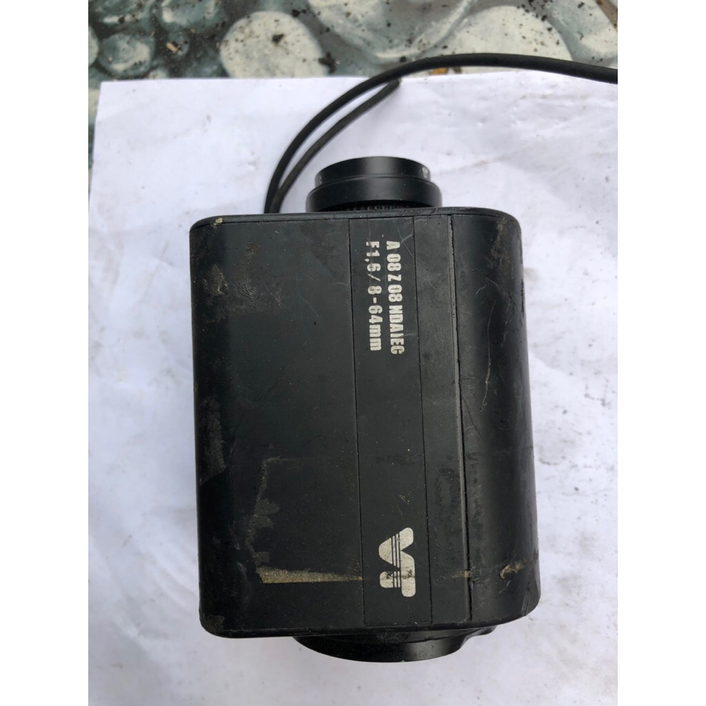 Ống kính len gì đó của camera