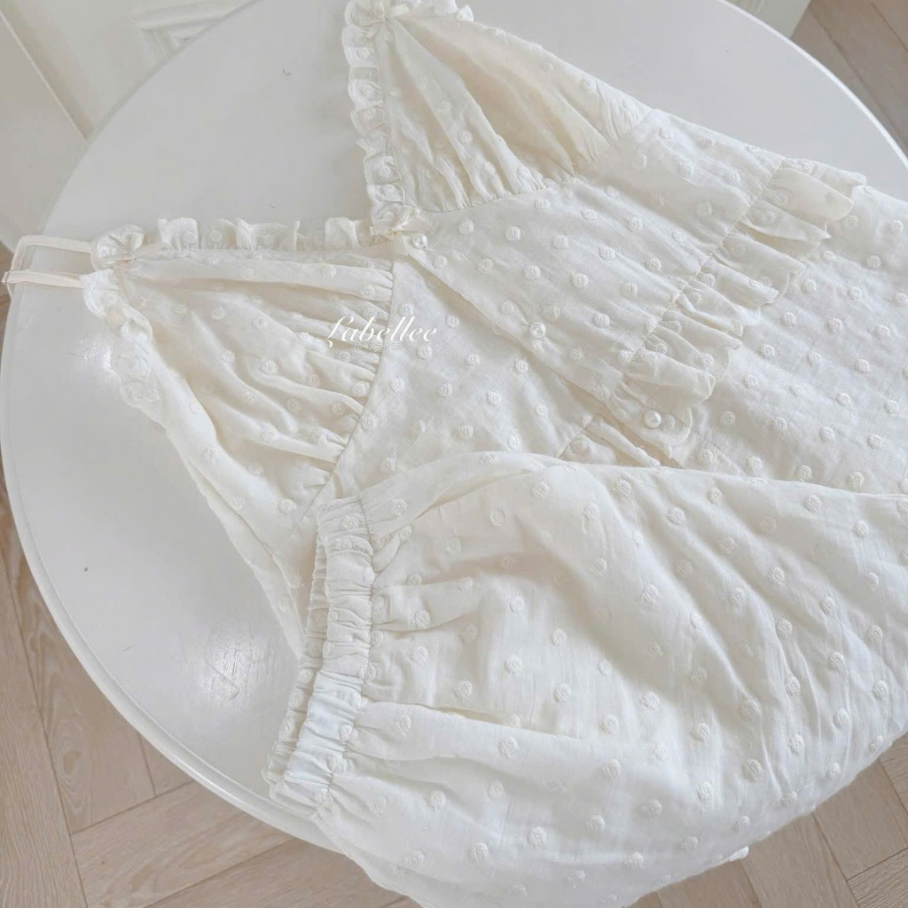 Bộ đồ ngủ 2 dây thêu hoa viền bèo Labellee mềm mại, thoáng mát, thoải mái