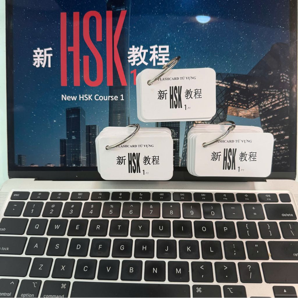 Trọn bộ Flashcard HSK1 New HSK Course 300 từ. Có ví dụ và file nghe phát âm từ vựng.