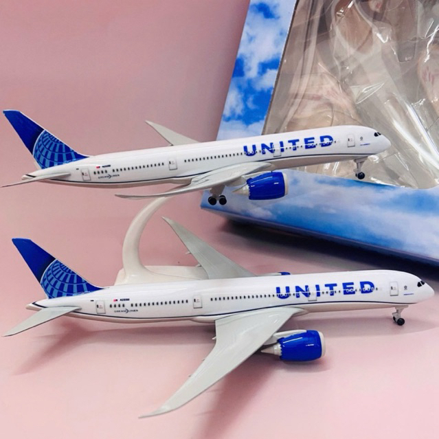 Máy Bay Hợp Kim Cao Cấp Boeing 787 Dreamliner "United Airlines" Tỉ Lệ (1:1) | Aircraft Display Model