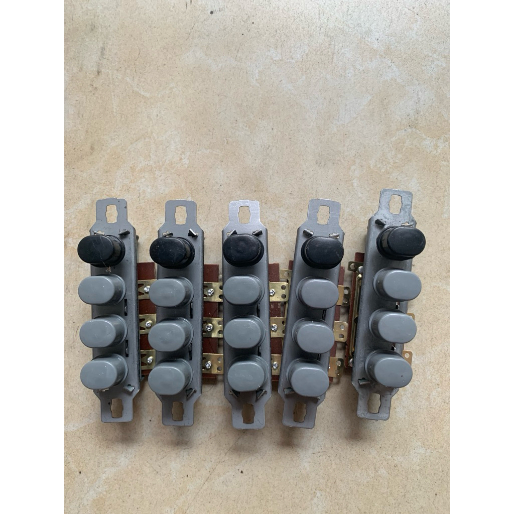 số quạt bàn 4 số