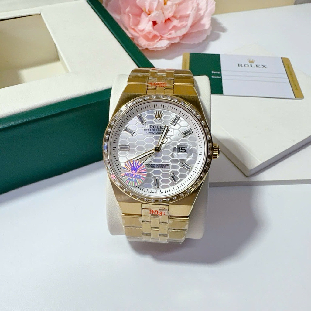 Rolex Land-Dweller Bản đính đá rupi sang trọng Bộ sưu tập: Land-Dweller new 2026 Kích thước:40mm Bộ 