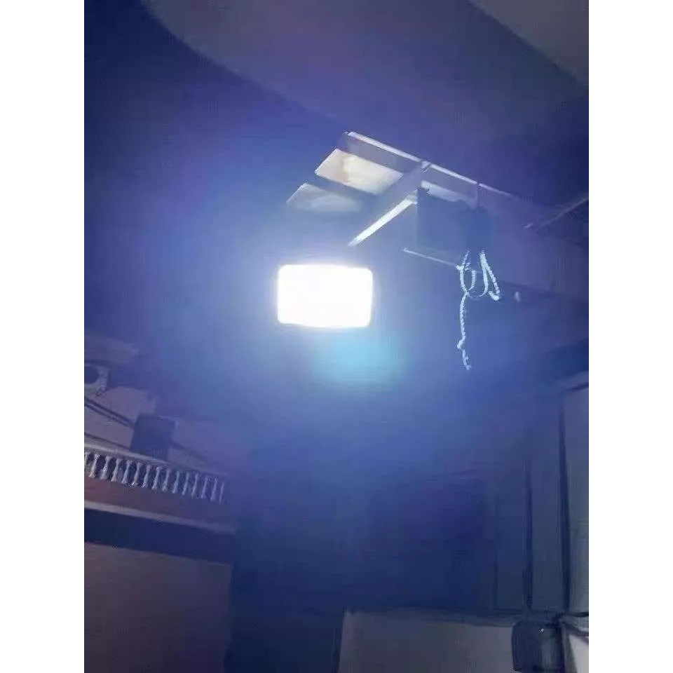 (GIAM 45%) Đèn năng lượng mặt trời 1500W ngoài trời không thấm nước IP68 với đèn sân vườn điều khiển