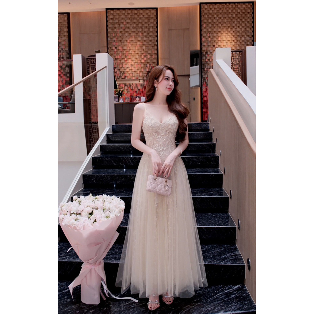 Váy ren nổi Em Xinh Bella Dress