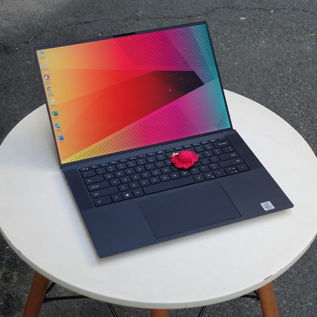 Laptop Dell Precision 5550 Core i9-10885H/ 16GB/ 512GB/ Nvidia Quadro T2000 4GB 15.6″ 4K TOUCH