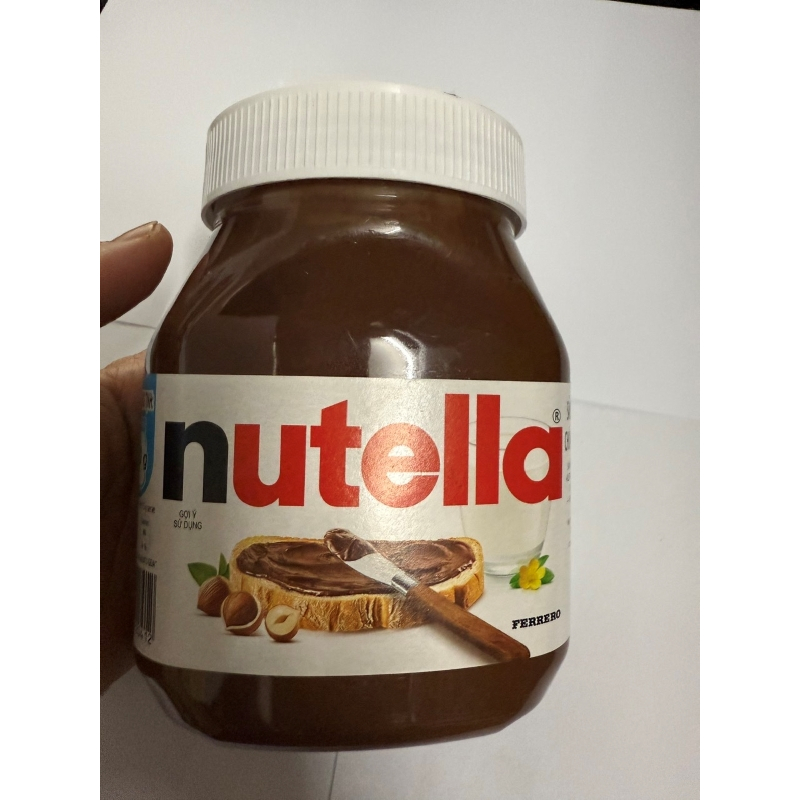 Sản phẩm dạng phết chứa hạt phỉ và ca cao Nutella 680G/chai nhập khẩu Úc