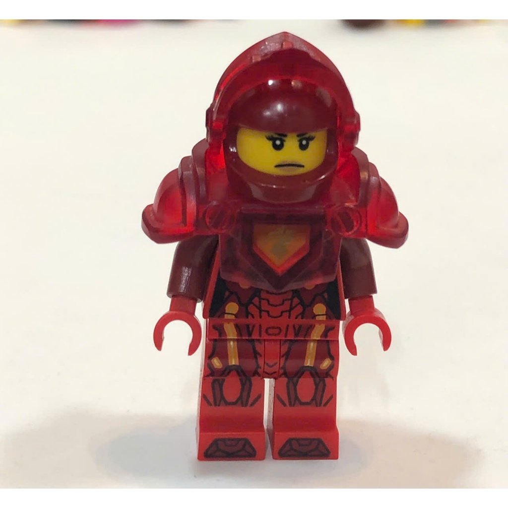 Nhân vật chủ đề Nexo Knight - Nhân vật Ultimate Macy - y hình chụp