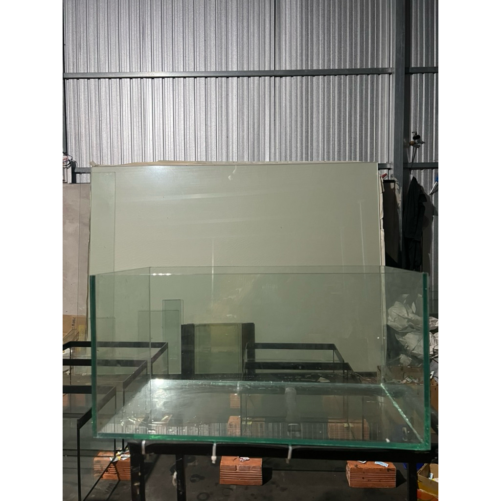 Hồ cá 60X30X30 full 8li hồ trơn mài thường
