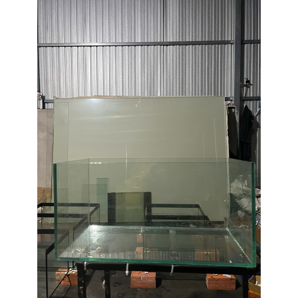 Hồ  cá 60x30x30 full  8li  hồ  trơn  mài thường