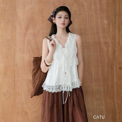 TUBYCATU Áo Kiểu Gile Sát Nách Phối Ren Jasmine White Top