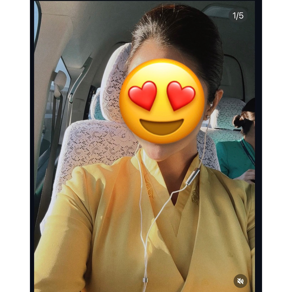 vest nữ xanh lá in dập hoa sen