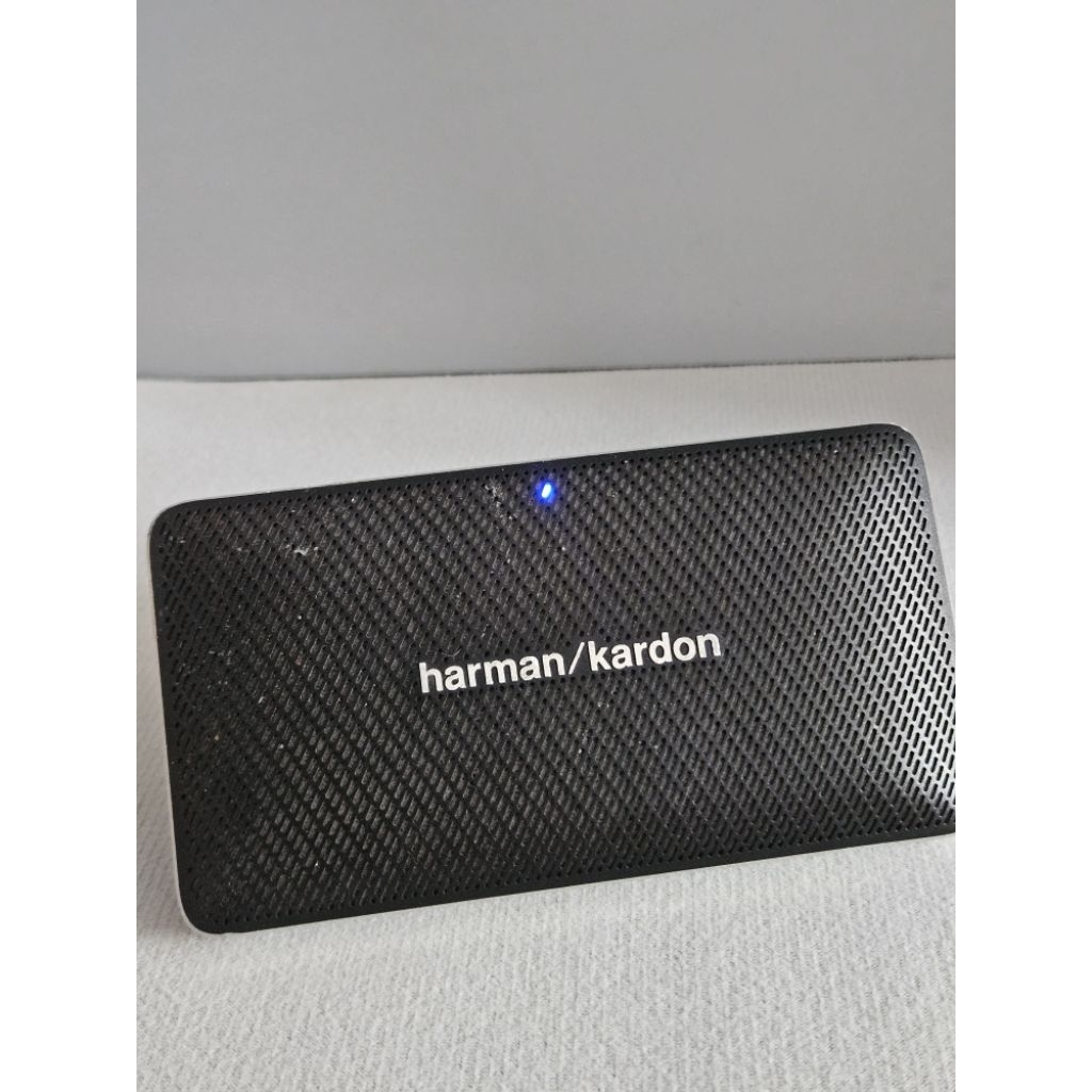 Loa di động không dây Harman Kardon Esquire Mini *Lỗi đọc kĩ mô tả*