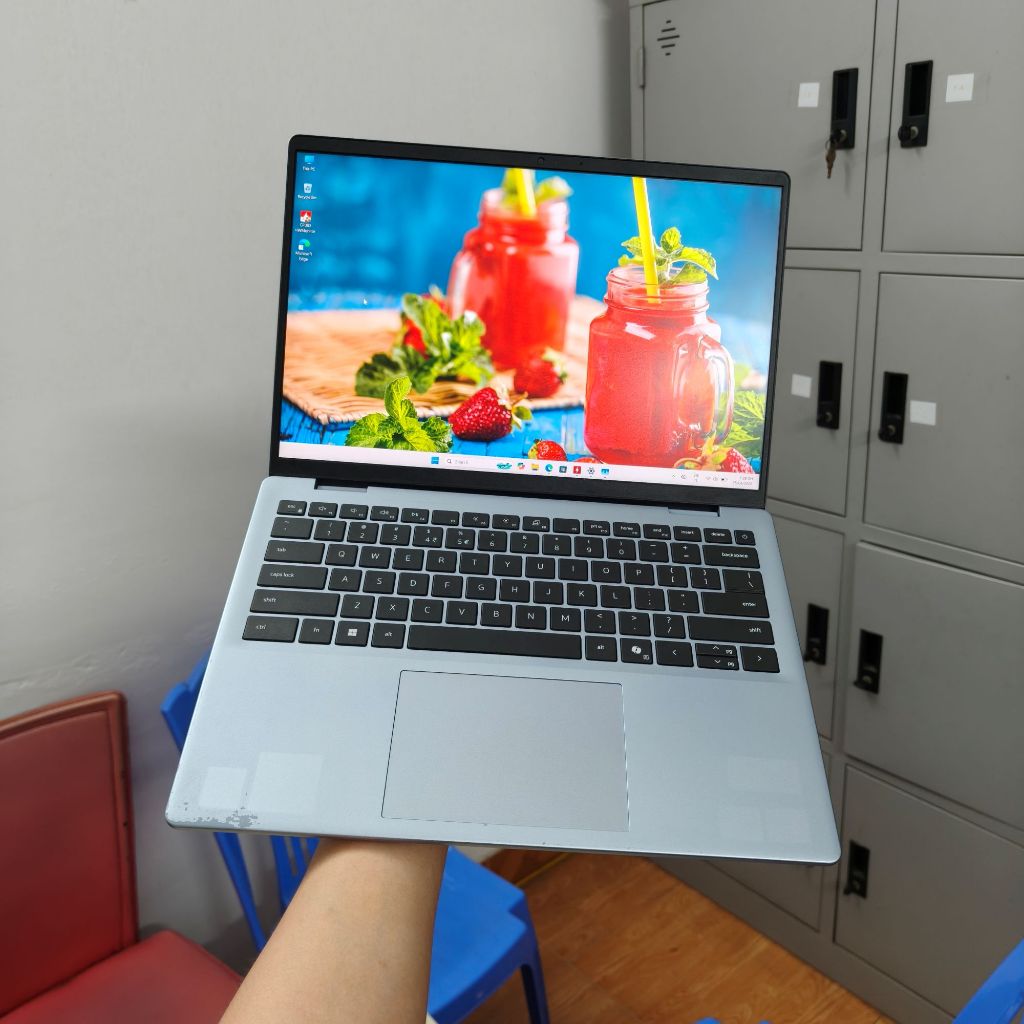 Dell Inspiron 14 5445 Ryzen 7 - 8840HS RAM 16GB SSD 512GB 2.2K | Qua sử dụng