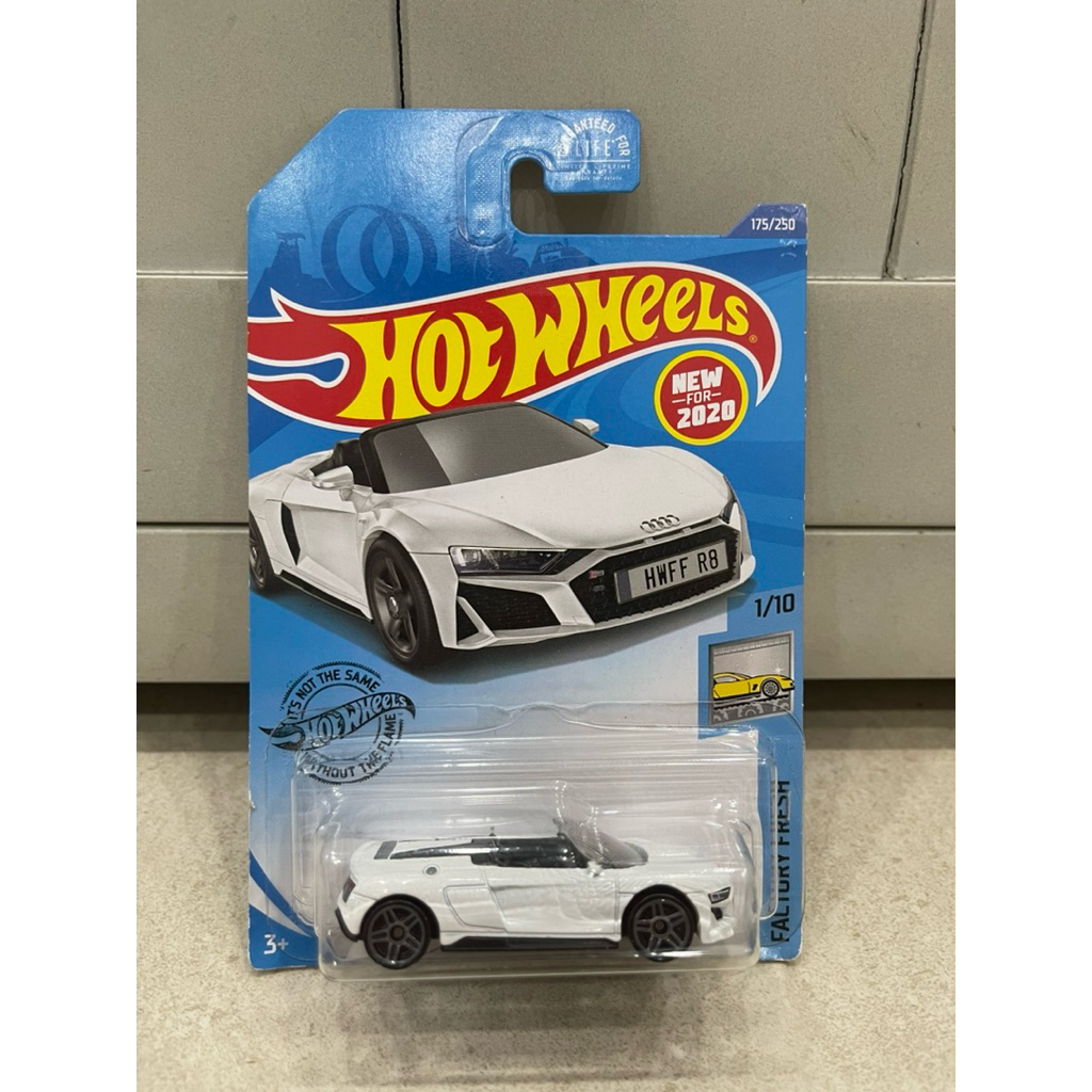 Xe mô hình đồ chơi Hotwheels cơ bản 1:64 - 2019 Audi R8 Spyder (card như hình)