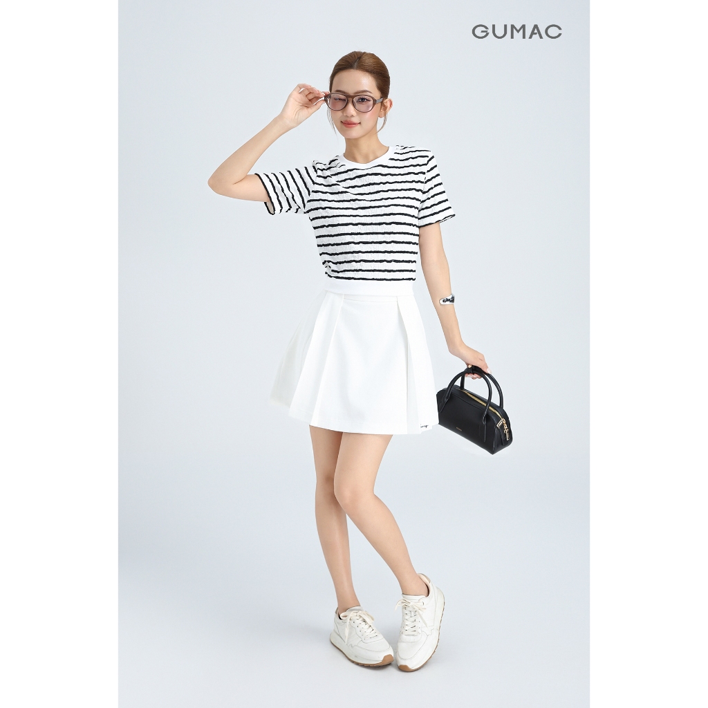 Áo Thun Nữ GUMAC Áo Phông Kiểu Kẻ Sọc Ngang Dáng Ngắn Bo Eo Co Giãn Mềm Mát LATF0514 | BigBuy360 - bigbuy360.vn