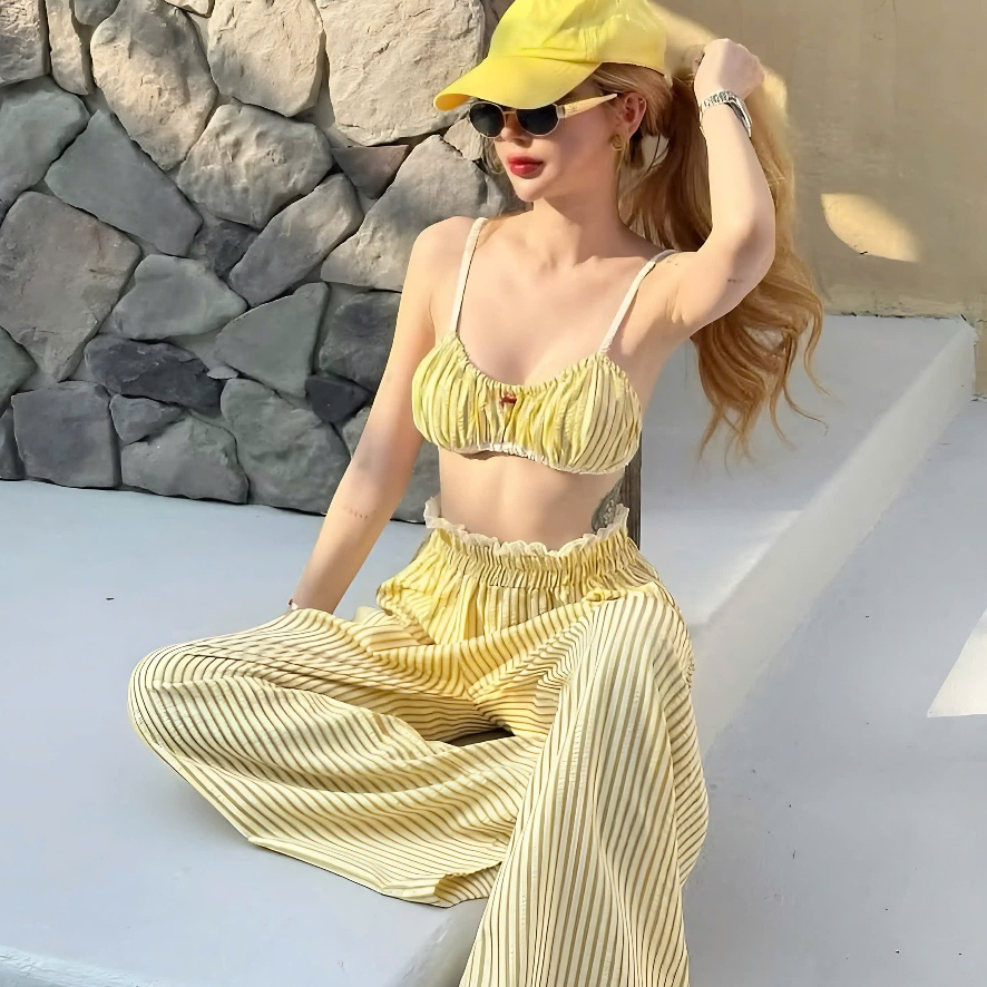Set Bikini 2 Món Gồm Áo 2 Dây Có Đệm + Quần Ống Rộng Dáng Dài Chất Liệu Kẻ Đũ Mặc Đi Biển Sang Chảnh | BigBuy360 - bigbuy360.vn