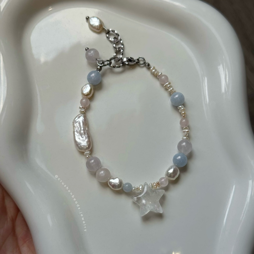 Vòng Tay Handmade Dotie - Trai Nước Ngọt Phối Charm Thạch Anh Trắng Dễ Thương CrushonBeads