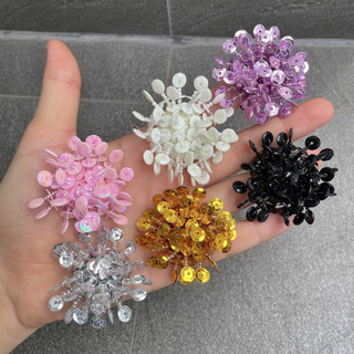 Giá 1 Hoa Kim Sa To Tầm 4-5cm ( Phía Sau Là Đế Khâu Chỉ)